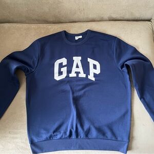 GAP Men's Navy Crewneck Sweater. Size L